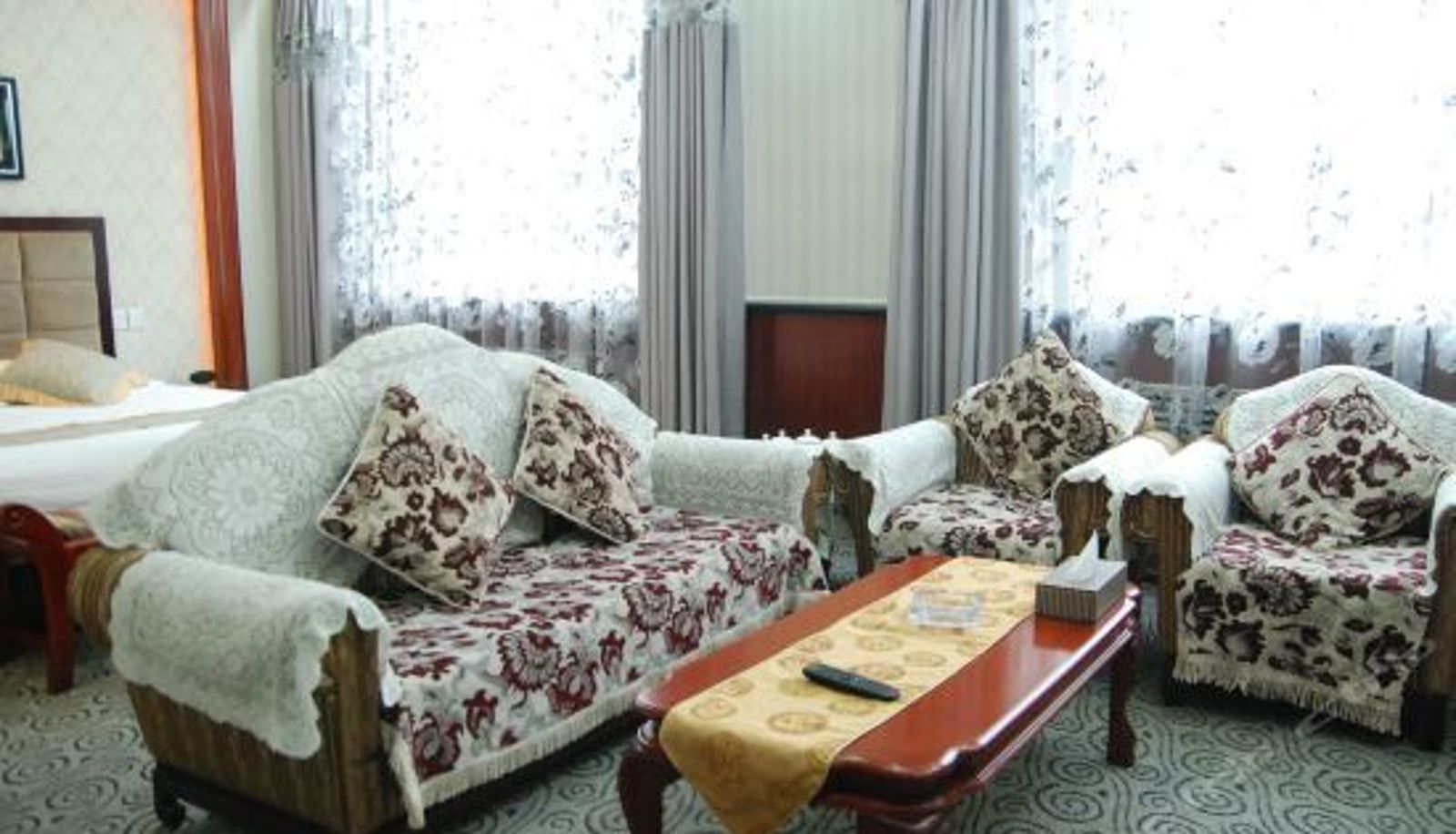 Suite - Xilaishun Hotel