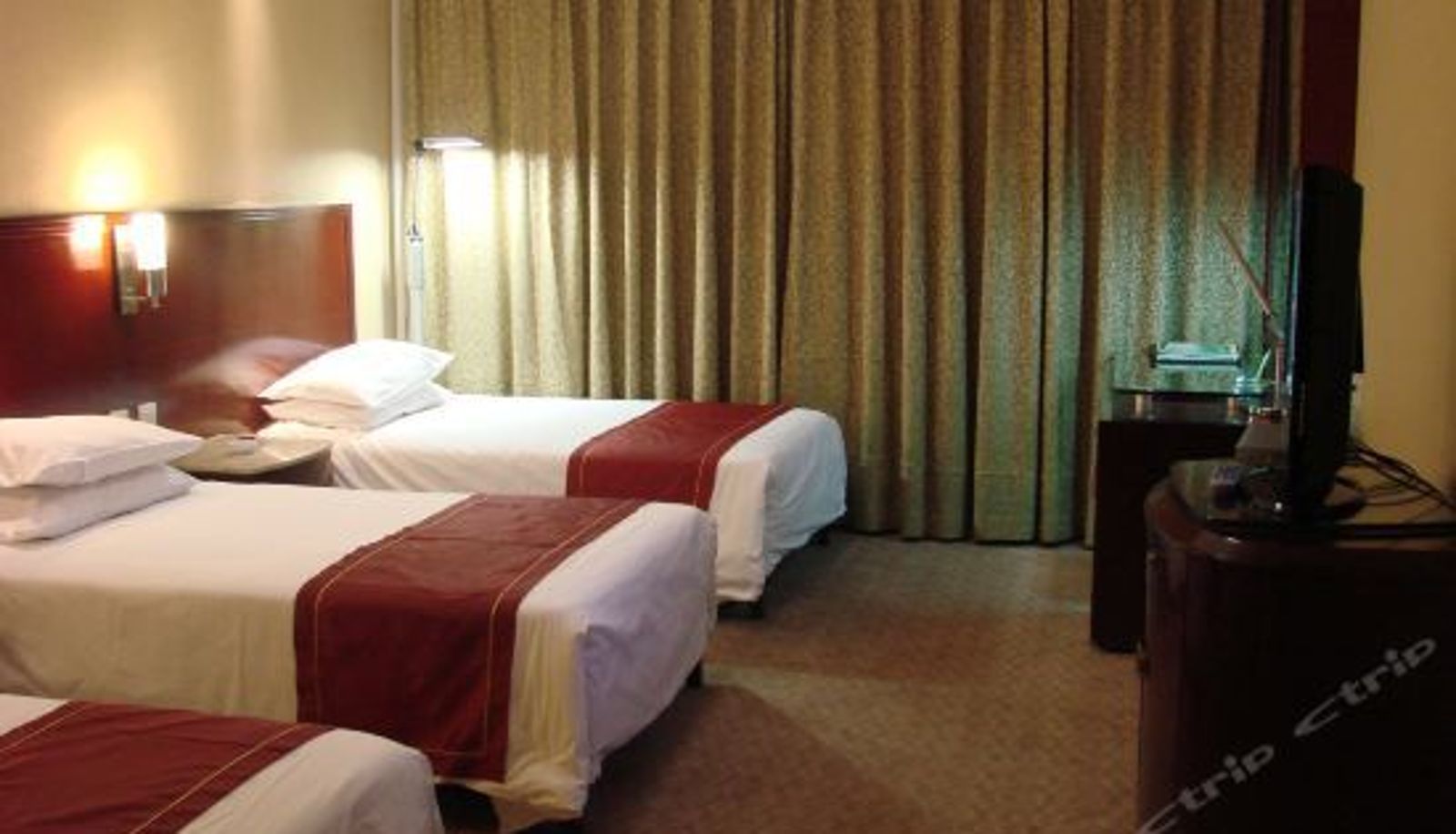 Dreibettzimmer - Xinrong Hotel