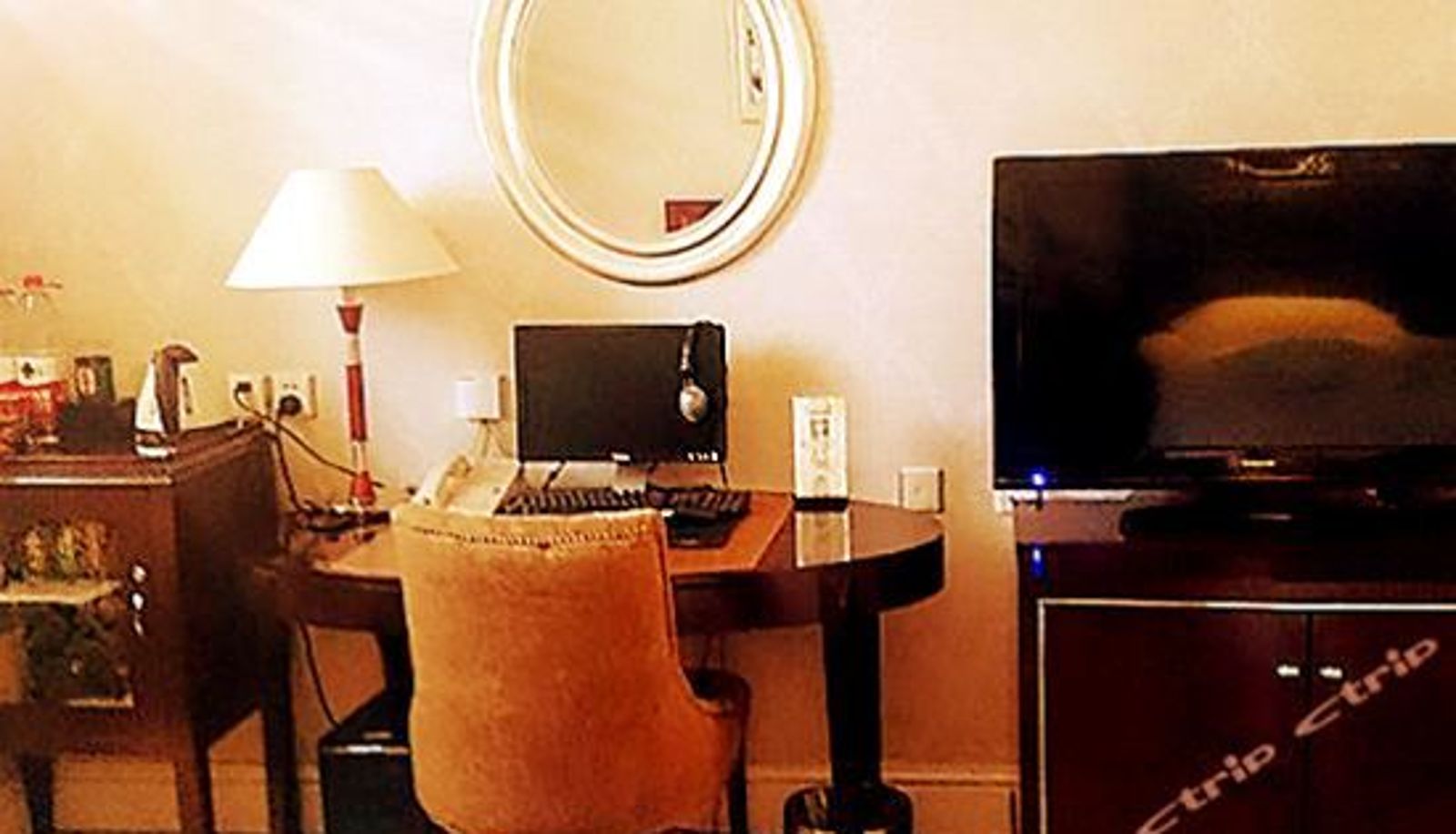 Standard room - Royal International Hotel