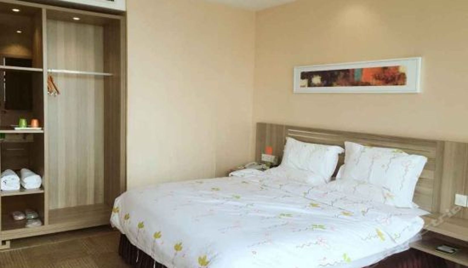 Camera business - Luyue Hotel