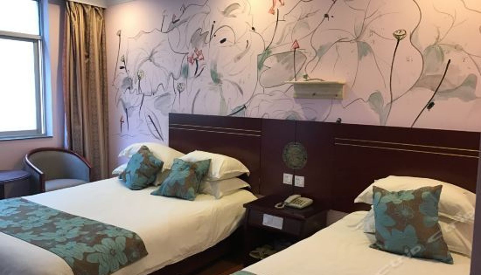 Camera business - Wang Xiu Shan Hotel (Huangshan Gangwan)