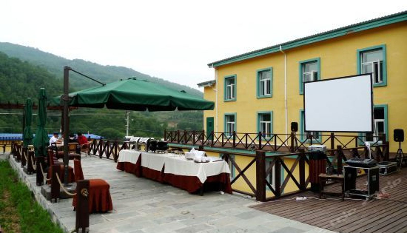 Interior view - Julong Club
