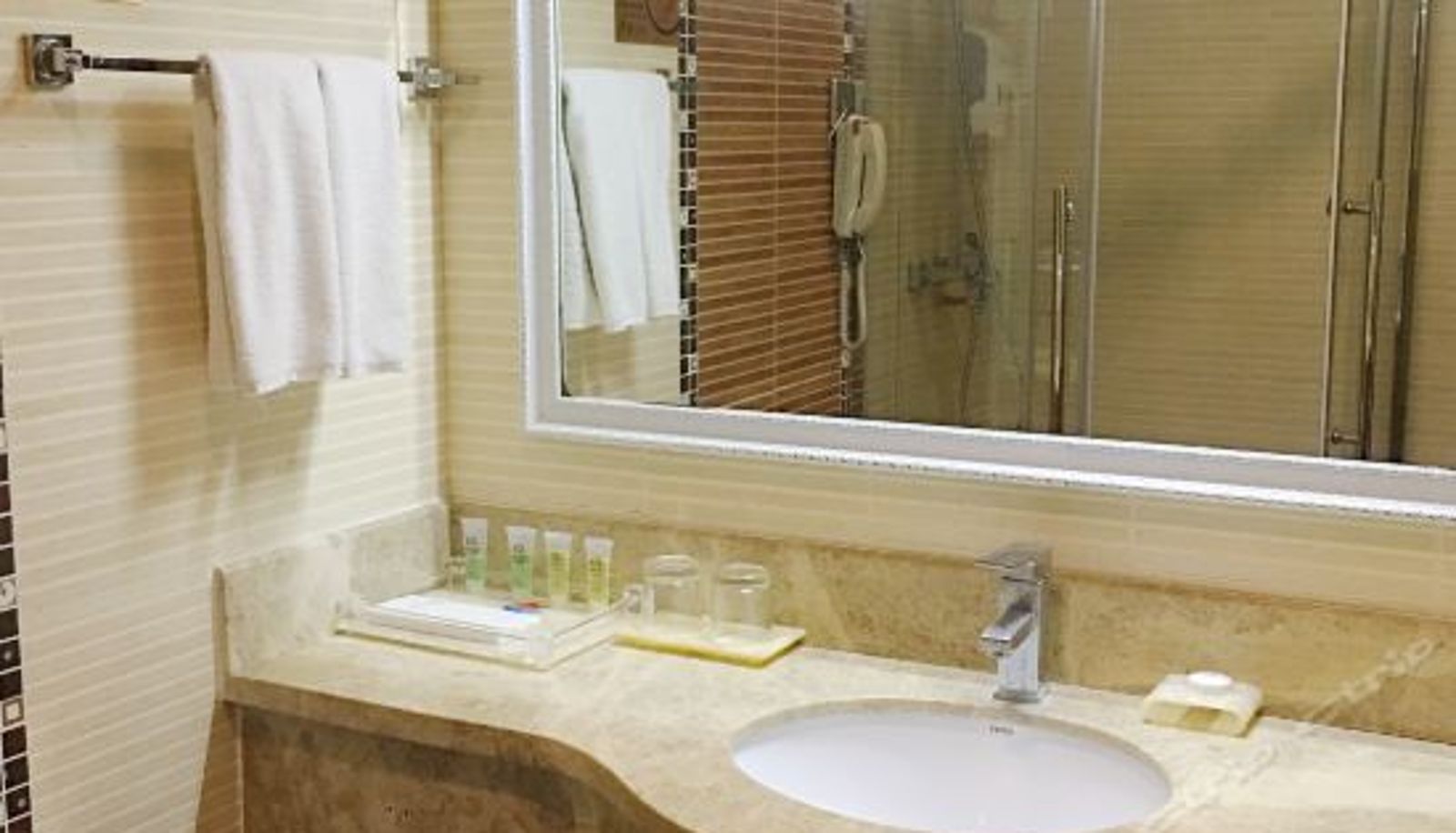 Business room - Que Qiao Hotel