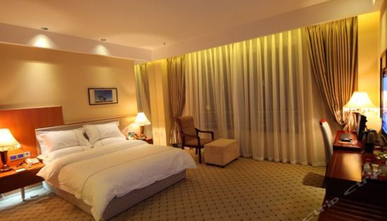 Pokój typu business - Office Hotel