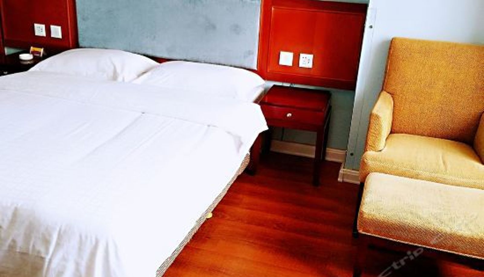 Standard room - Dongfang Hotel