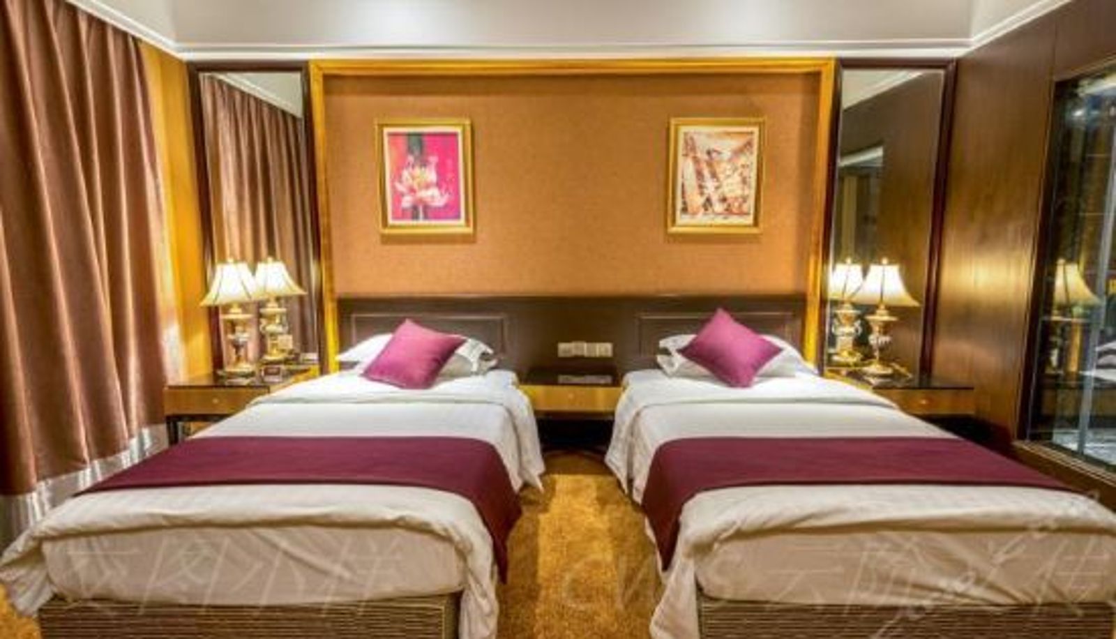 Camera business - Shuimu Dongfang Hotel