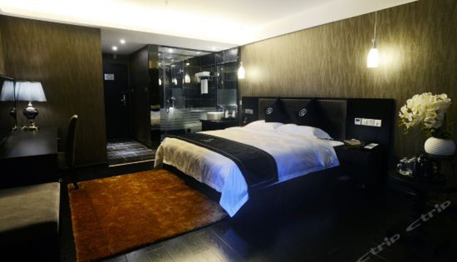 Suite - Black Prince Hotel (Luzhou Shuijinggou)