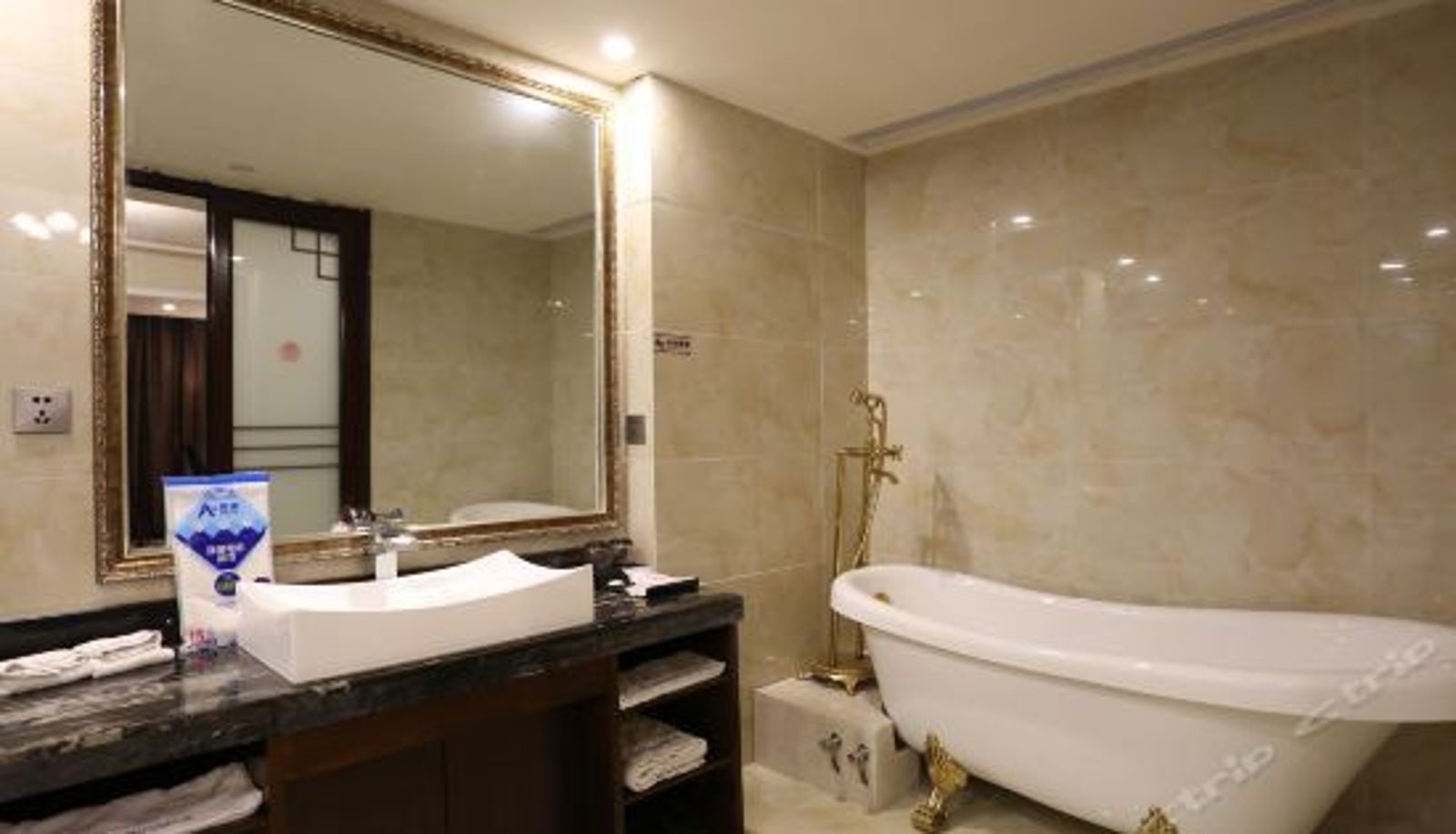Innenbreich - Provence Holiday Inns