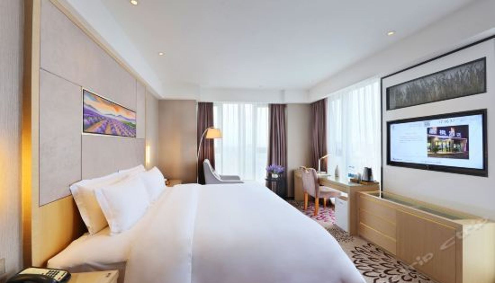 Camera business - Lavande Hotel (Changde Railway Station)