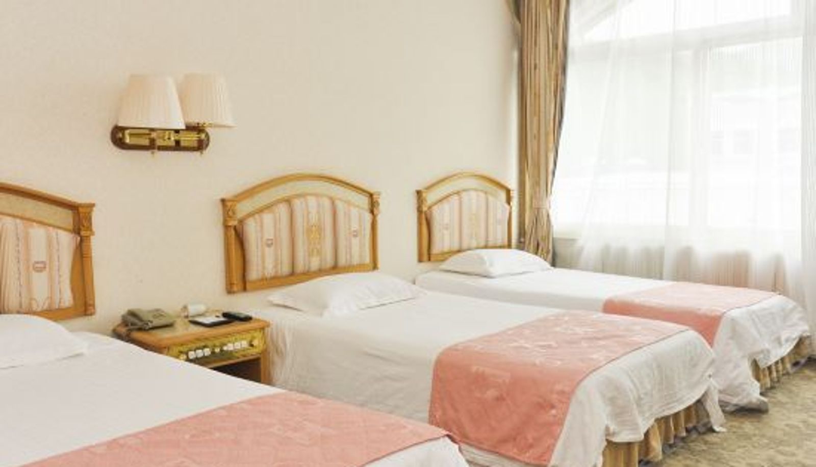 Bailou Hotel
