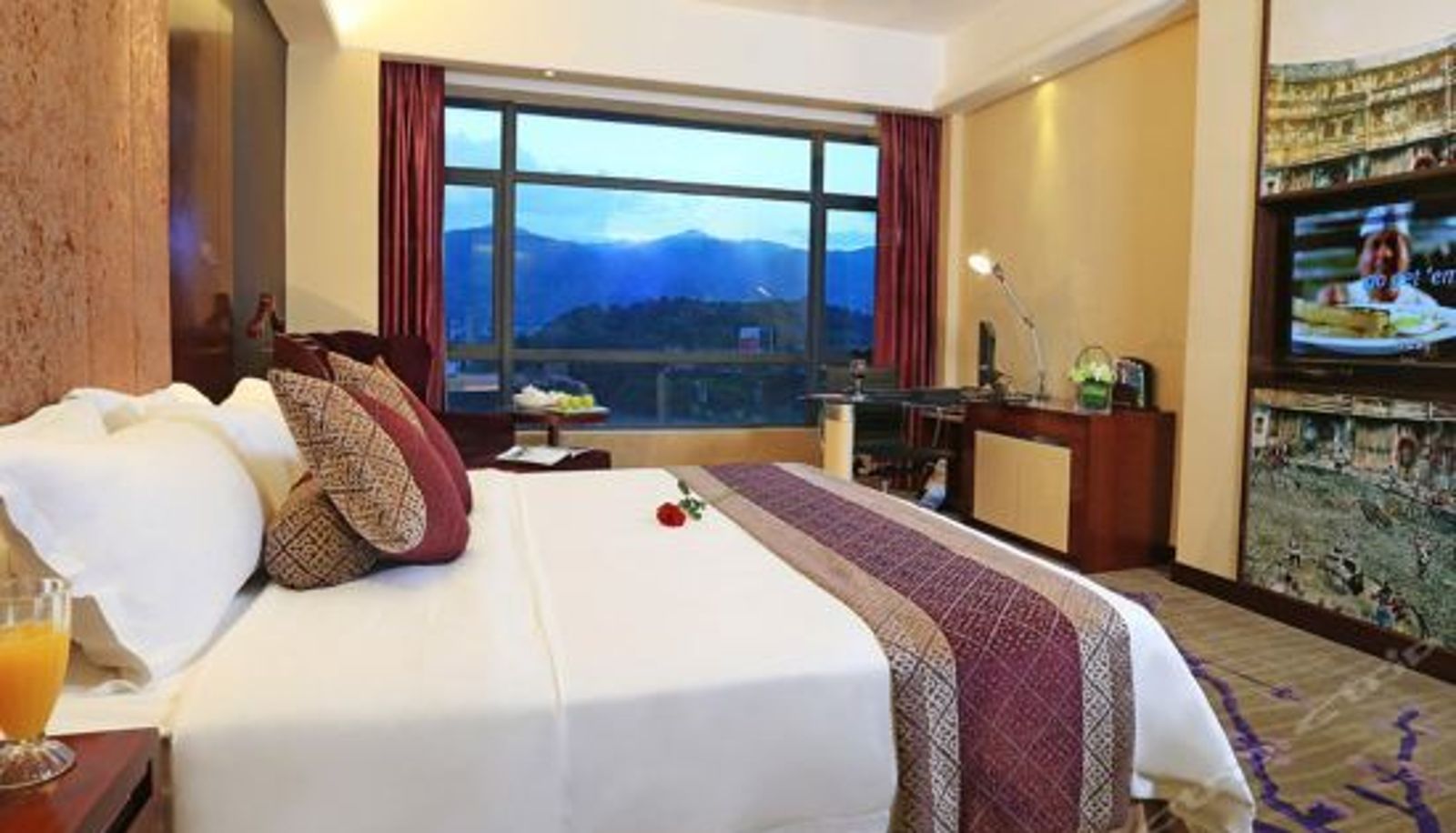Camera business - Ramada Longzhou Hotel