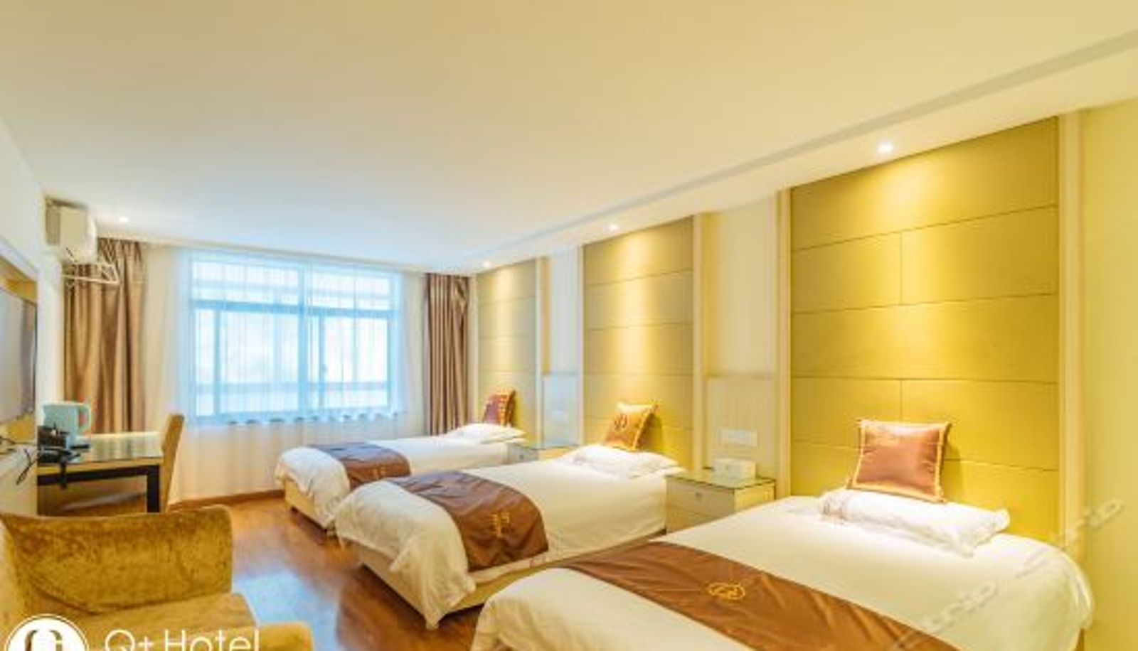 Pokój trzyosobowy - Q+ 365 Fashion Hotel (Huangshan Tangkou Nandamen)