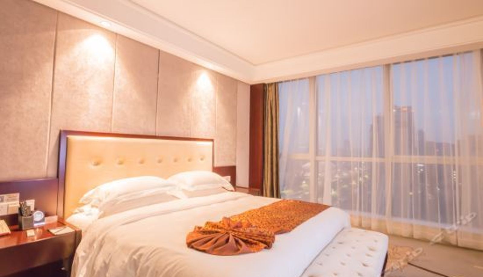 Business-kamer - ZTG Deefly Flower Hotel