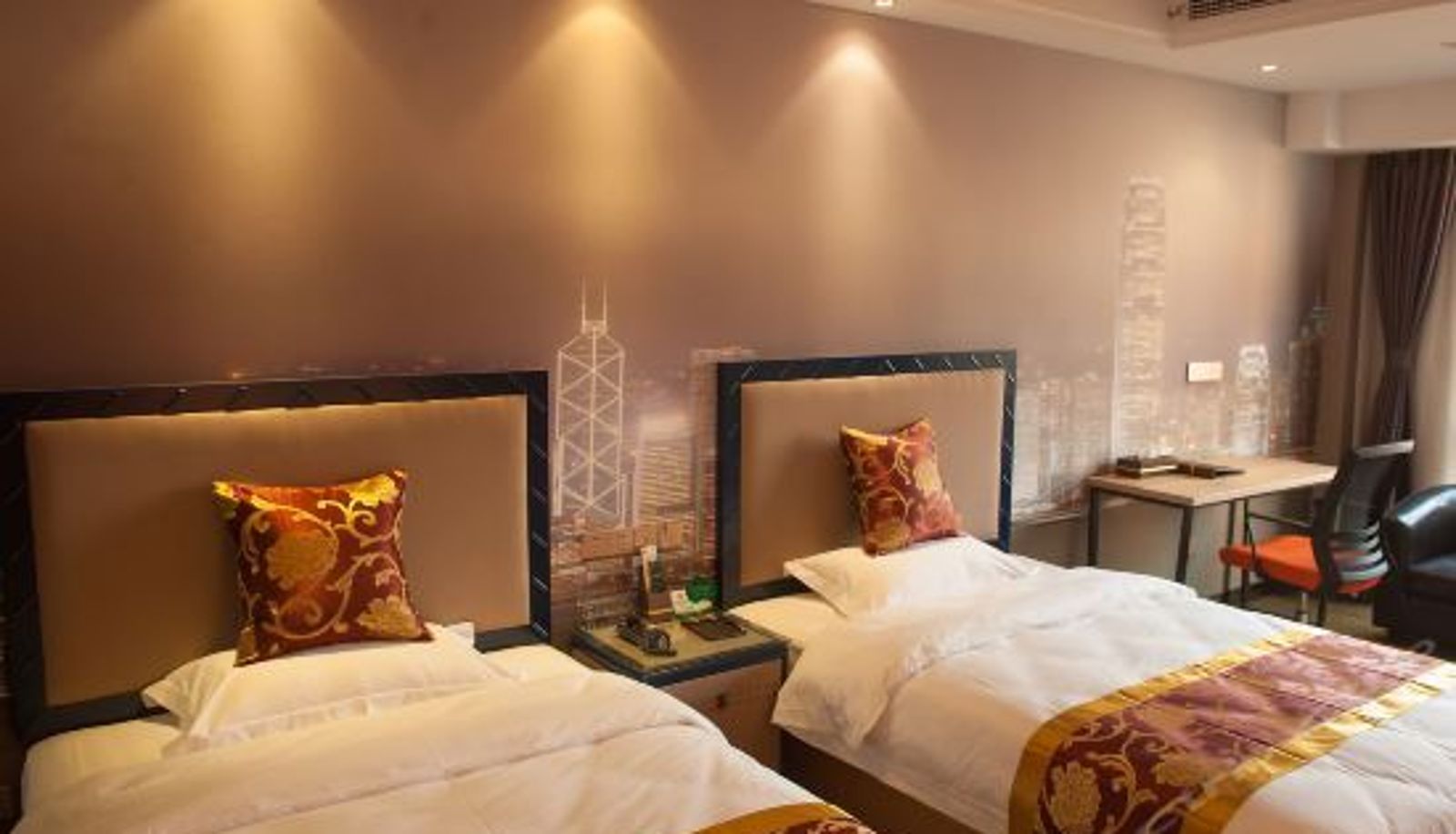 Camera business - Aimy Fashion Hotel