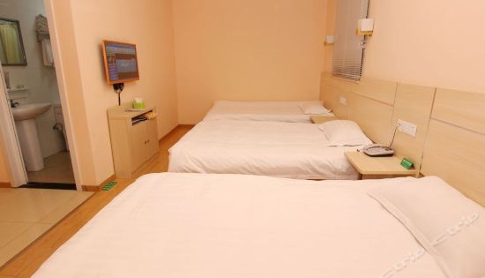 Habitación triple - Lanqin Hotel