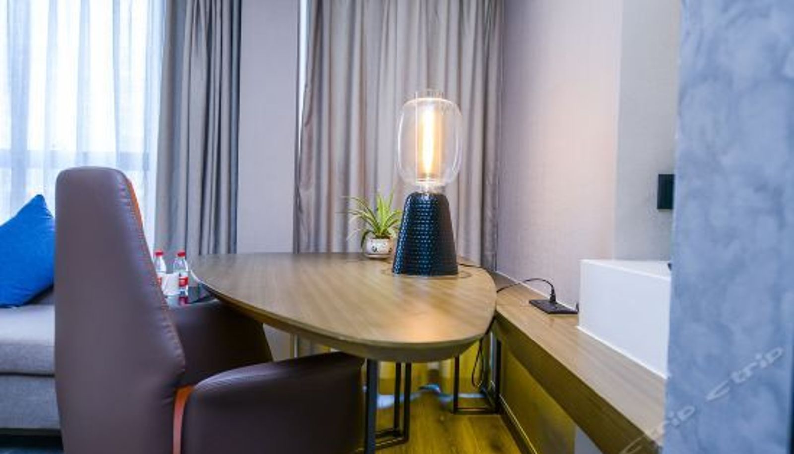 Business room - 9H Hotel (Chongqing Guanyinqiao Jiujie Wanhui Center)