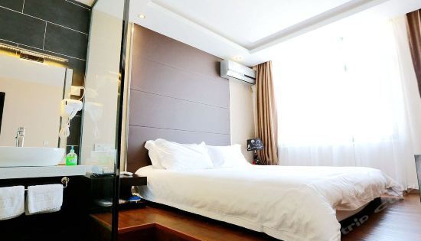 Zimmer mit Flussblick - Pudong No.1 Hotel