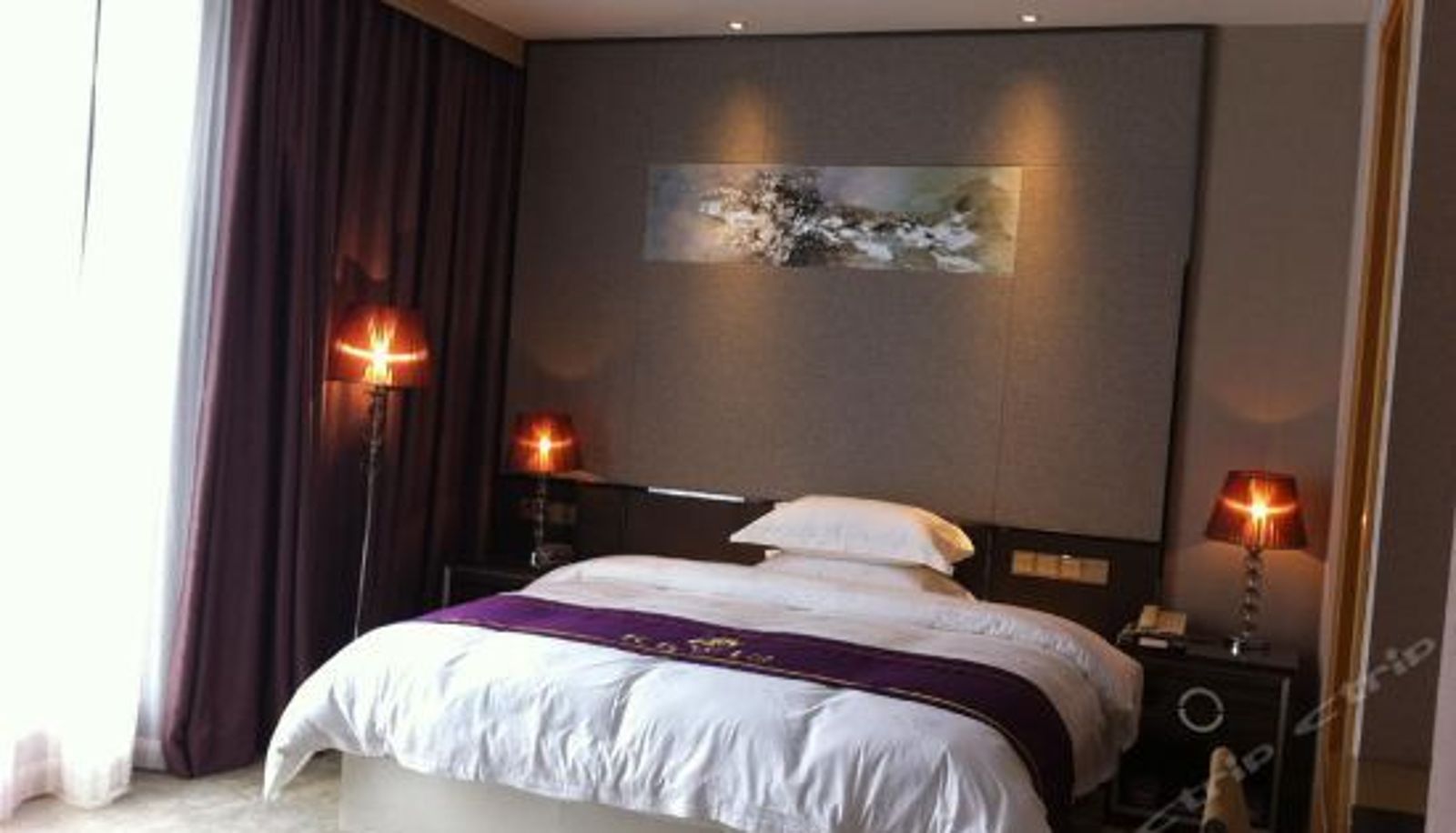 Room with river view - Kewis Hotel