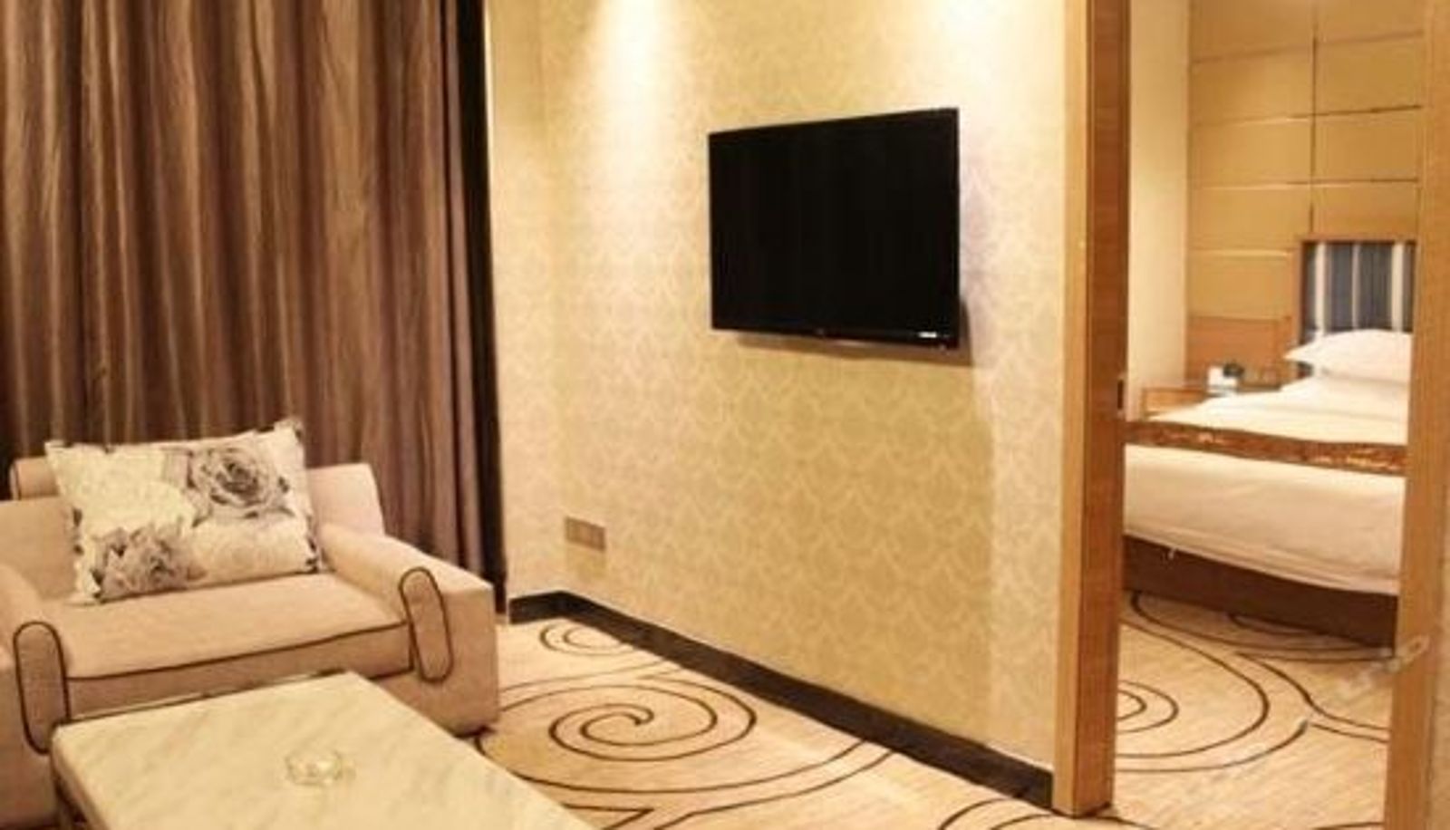 Suite - Jinghu Hotel