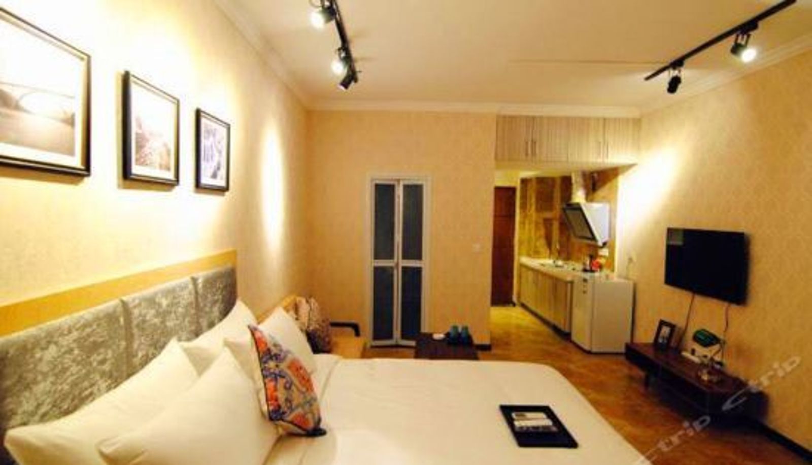 Standard room - Jielu Renwen Hostel (Chongqing Huangnibang)