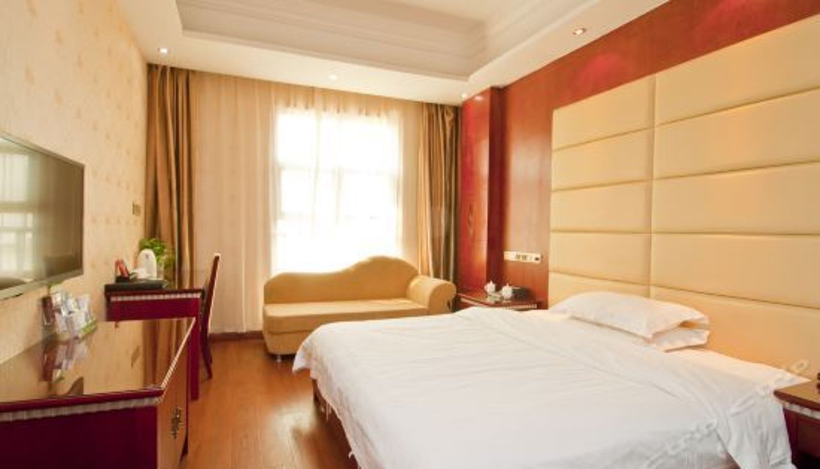Camera standard - Rizhao Oriental Charm International Business Hotel