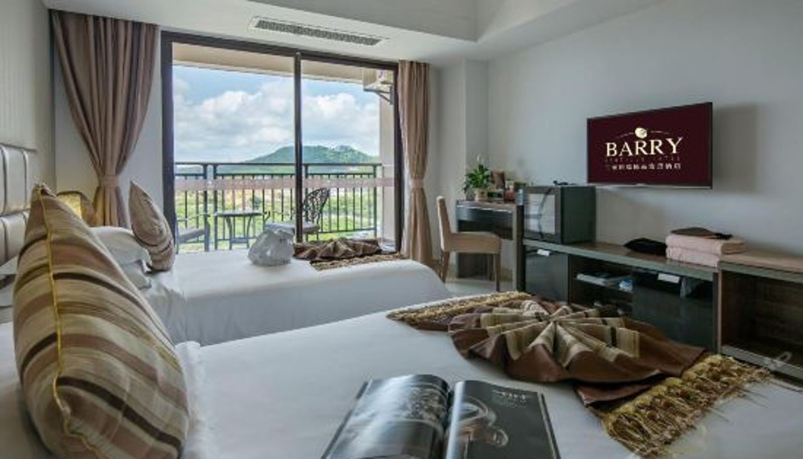 Camera business - Barry Boutique Hotel