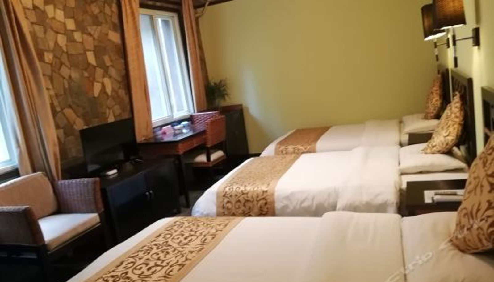 Pokój trzyosobowy - Qingfeng Gorge Resort Hotel