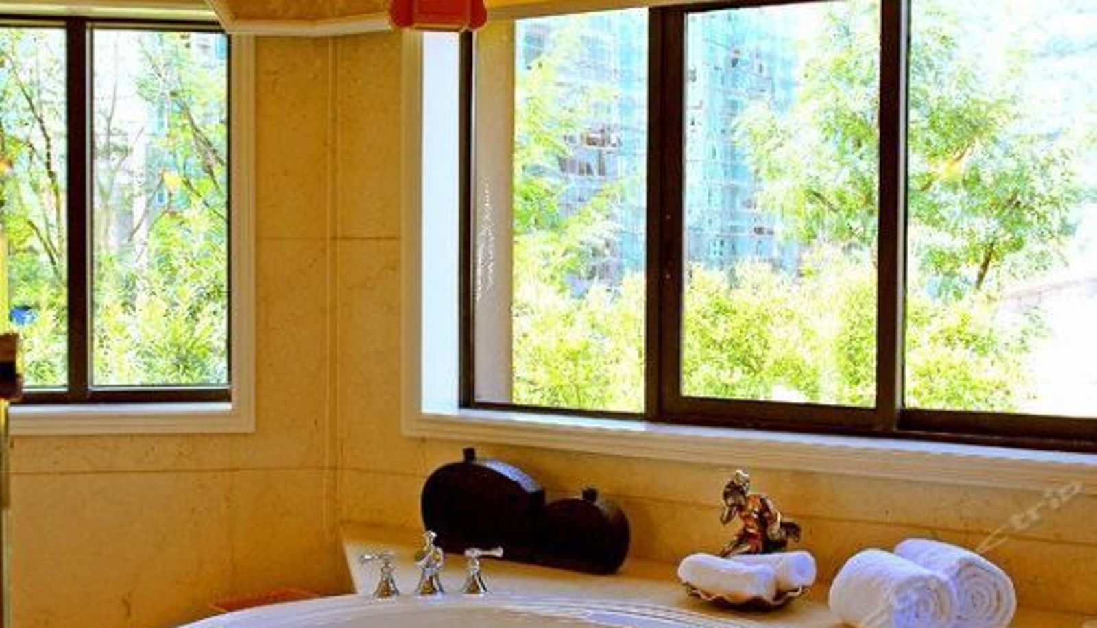 Vista interior - Ramada Plaza Chongqing West