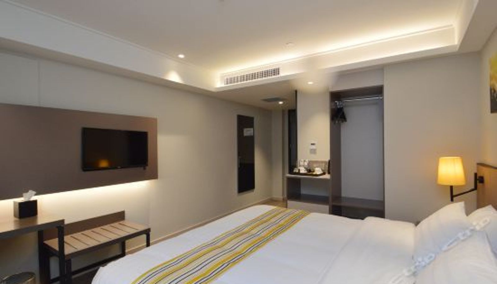 Habitación corporativa - Home Inn Plus (Nanjing Xinjiekou)