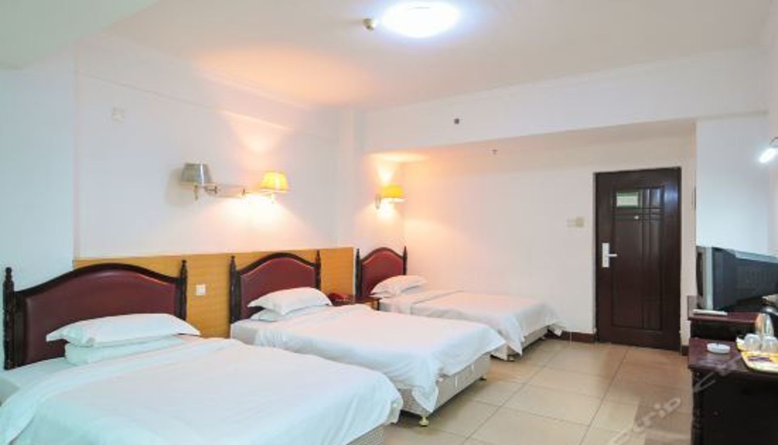 Tripla - Meiguan Hotel