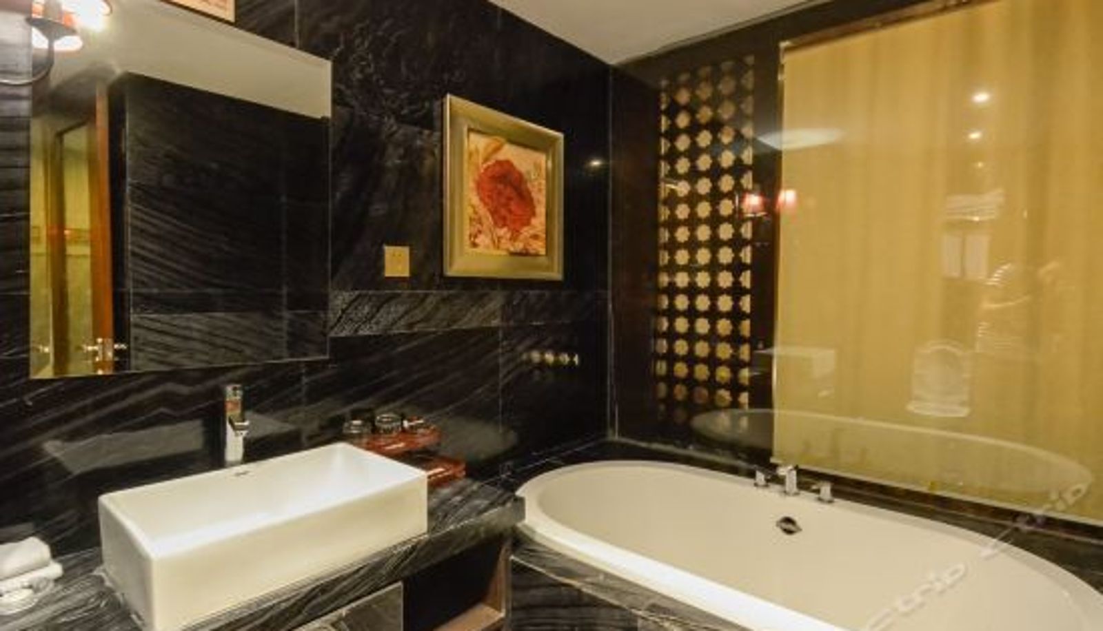 Innenbreich - Vinisi Fashion Hotel