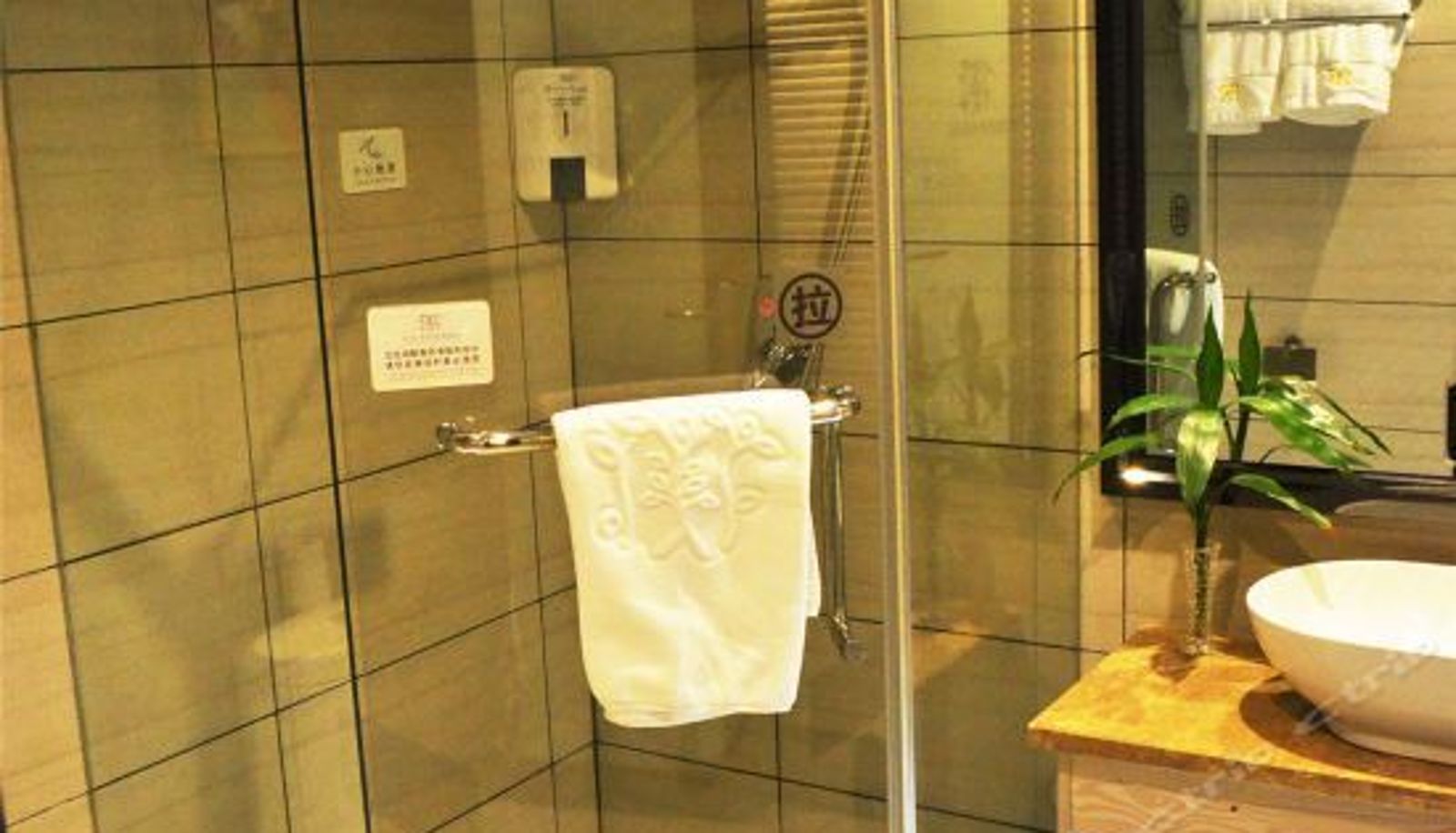 Innenbreich - Meimei Fashion Chain Hotel Yueyang Wulipai