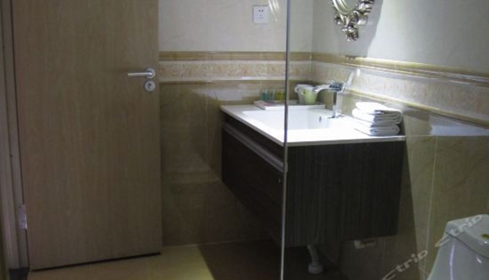 Suite - Shunfeng Hotel
