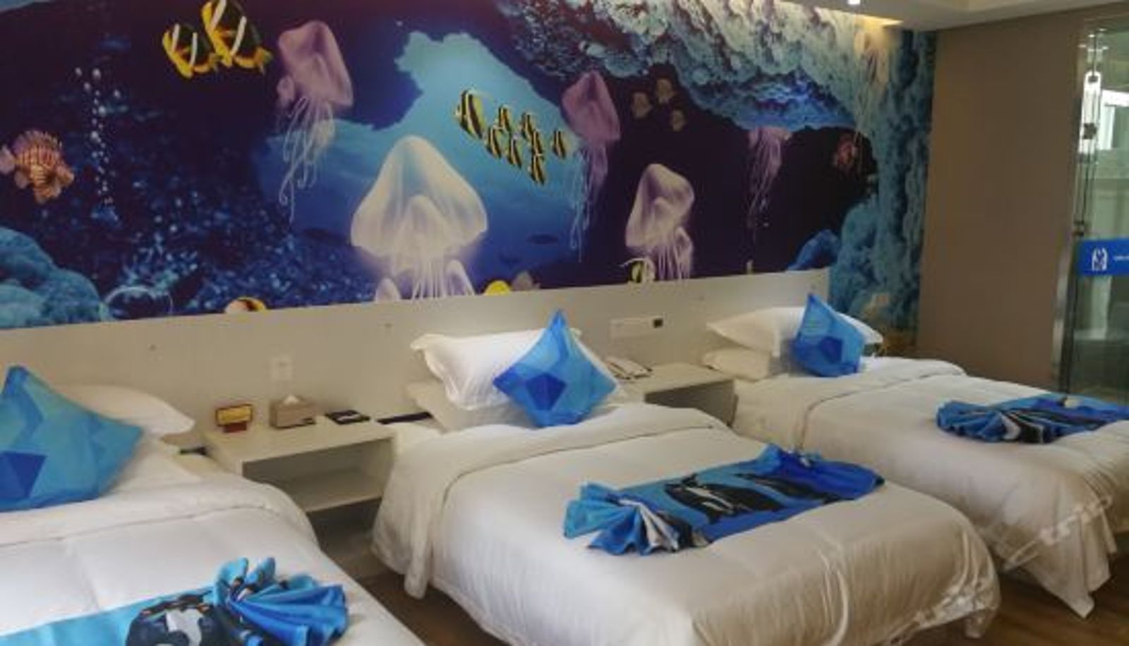 Dreibettzimmer - Penguin Hotel (Rizhao Ocean Park Dongyi Town)