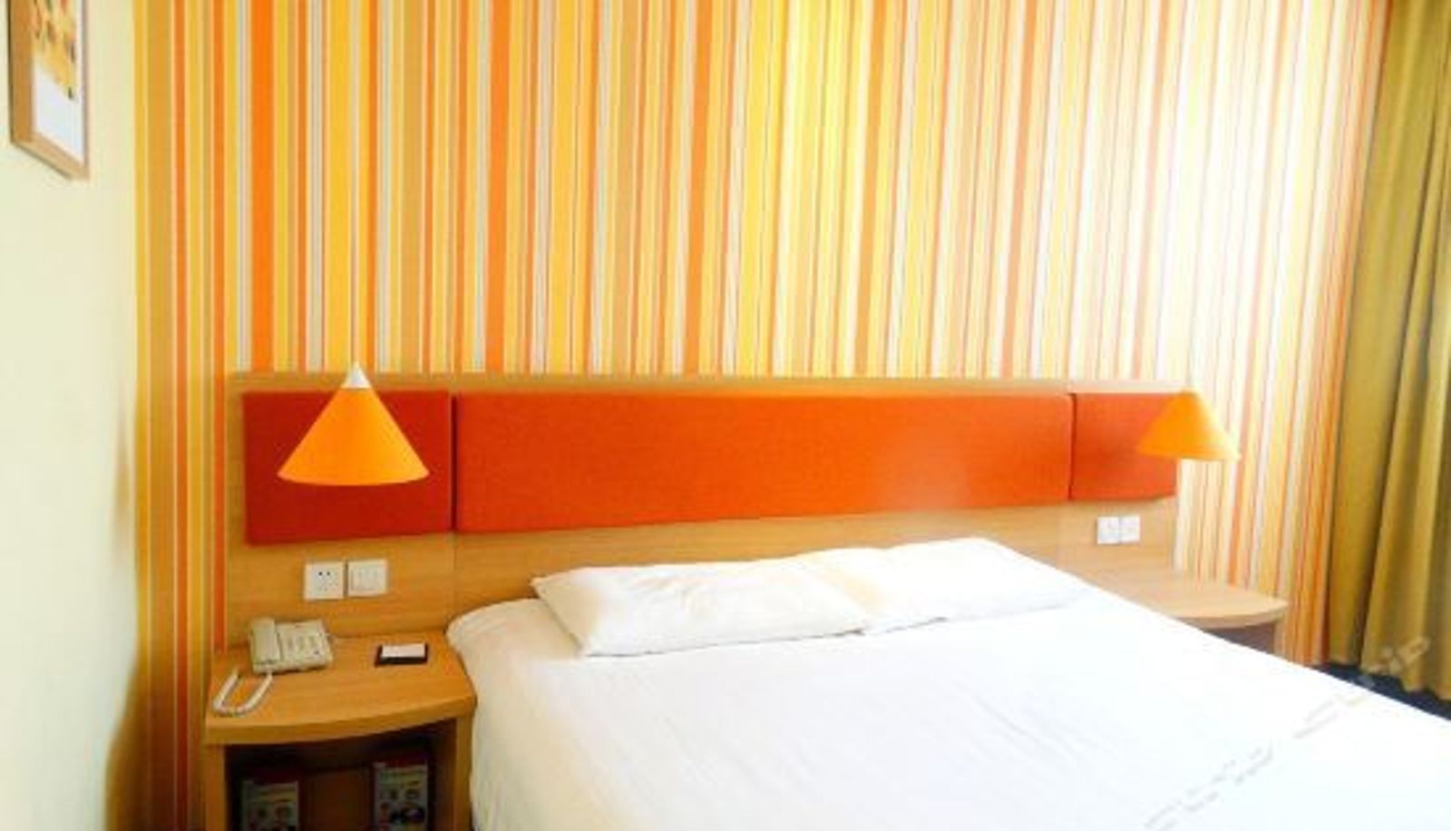 Business room - Home Inn (Kaifeng Drum Tower Daxiangguo Temple)