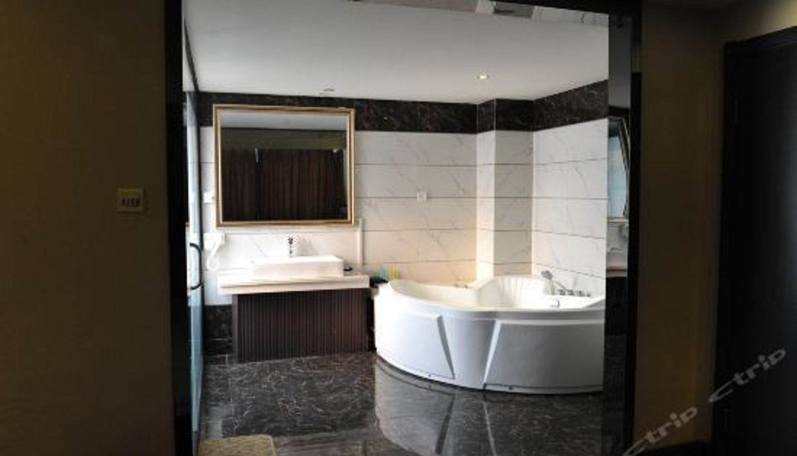 Suite - Yuechao Vogue Hotel