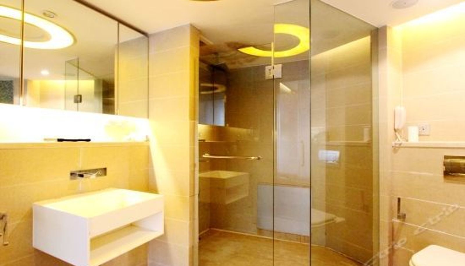 Vista interior - Qingdaoweiduoliyazhanqiaohaijinggongyu