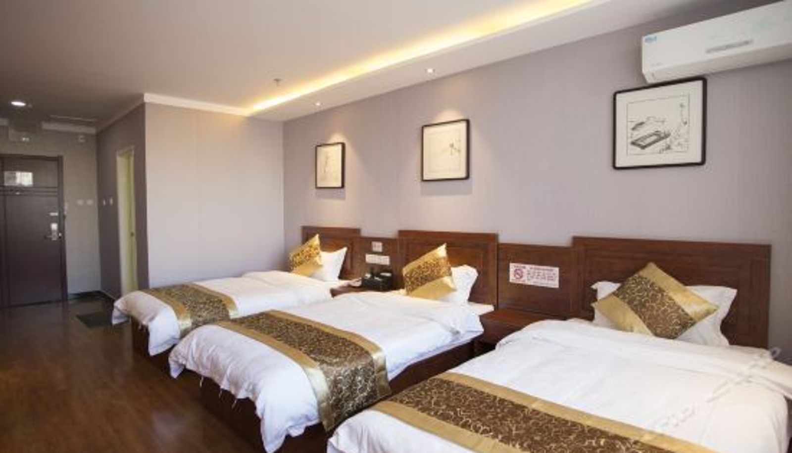 Dreibettzimmer - Dushi Garden Chain Hotel