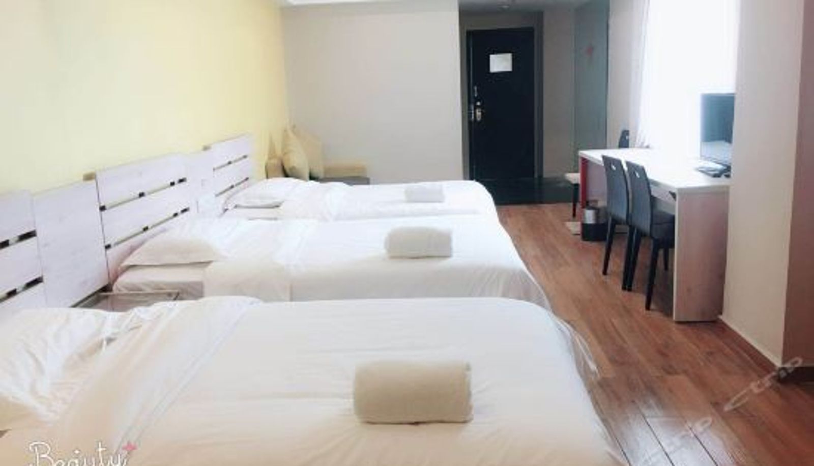 Dreibettzimmer - Foreverinns-jiujiang