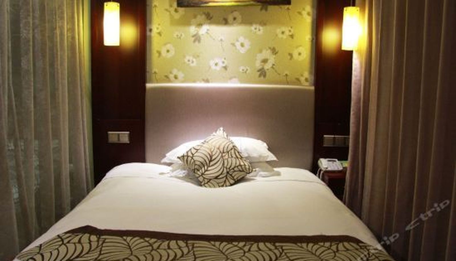 Camera business - Xi Xi Holiday Hotel