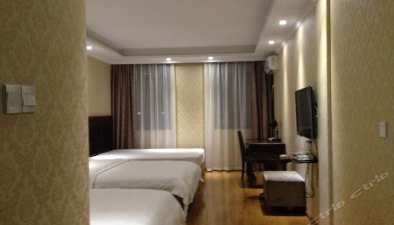 Chambre triple - Q & G Holiday Hotel