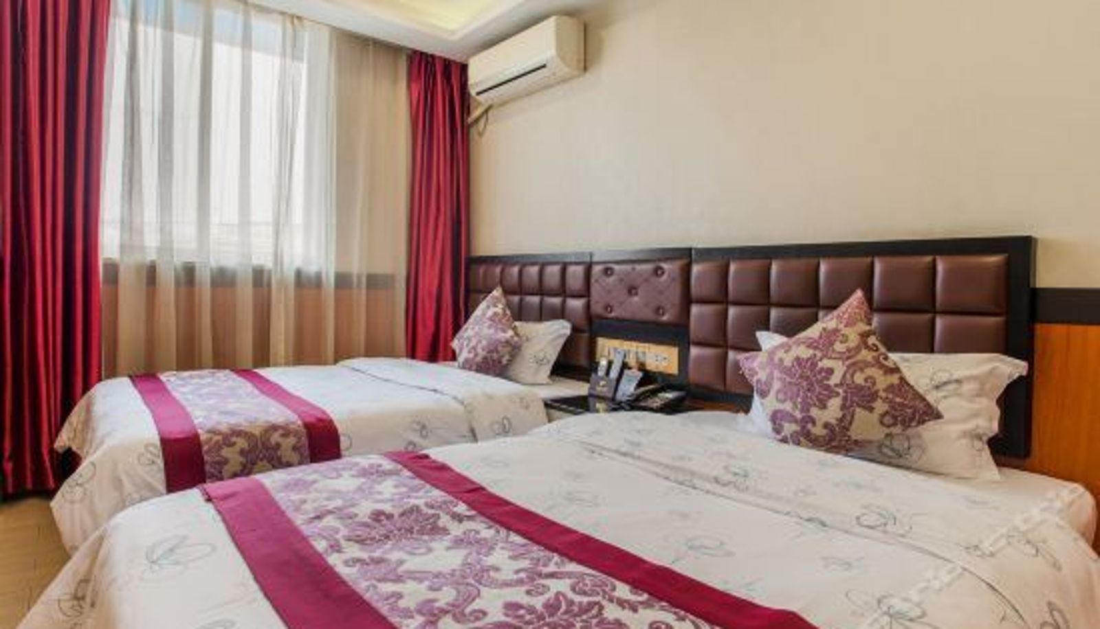 Habitación de categoría superior - Tie Cheng Commercial Hotel (Guangzhou South High Speed ​​Railway Station)