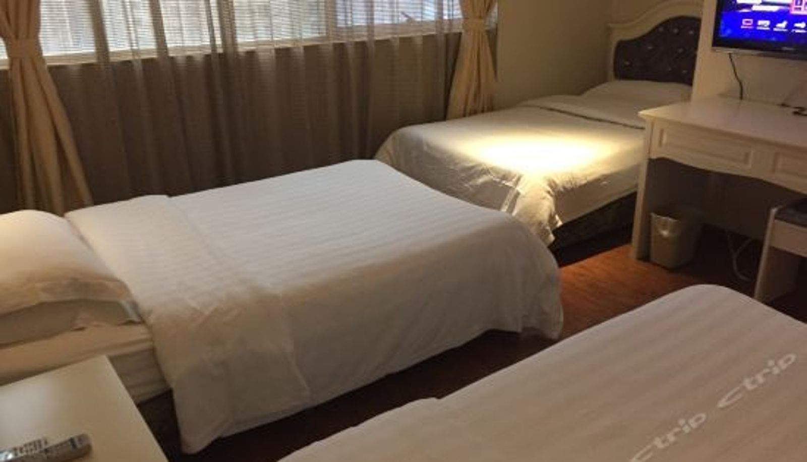 Triple room - Xindu Hostel (Chongqing Jiefangbei Xinhua Road)
