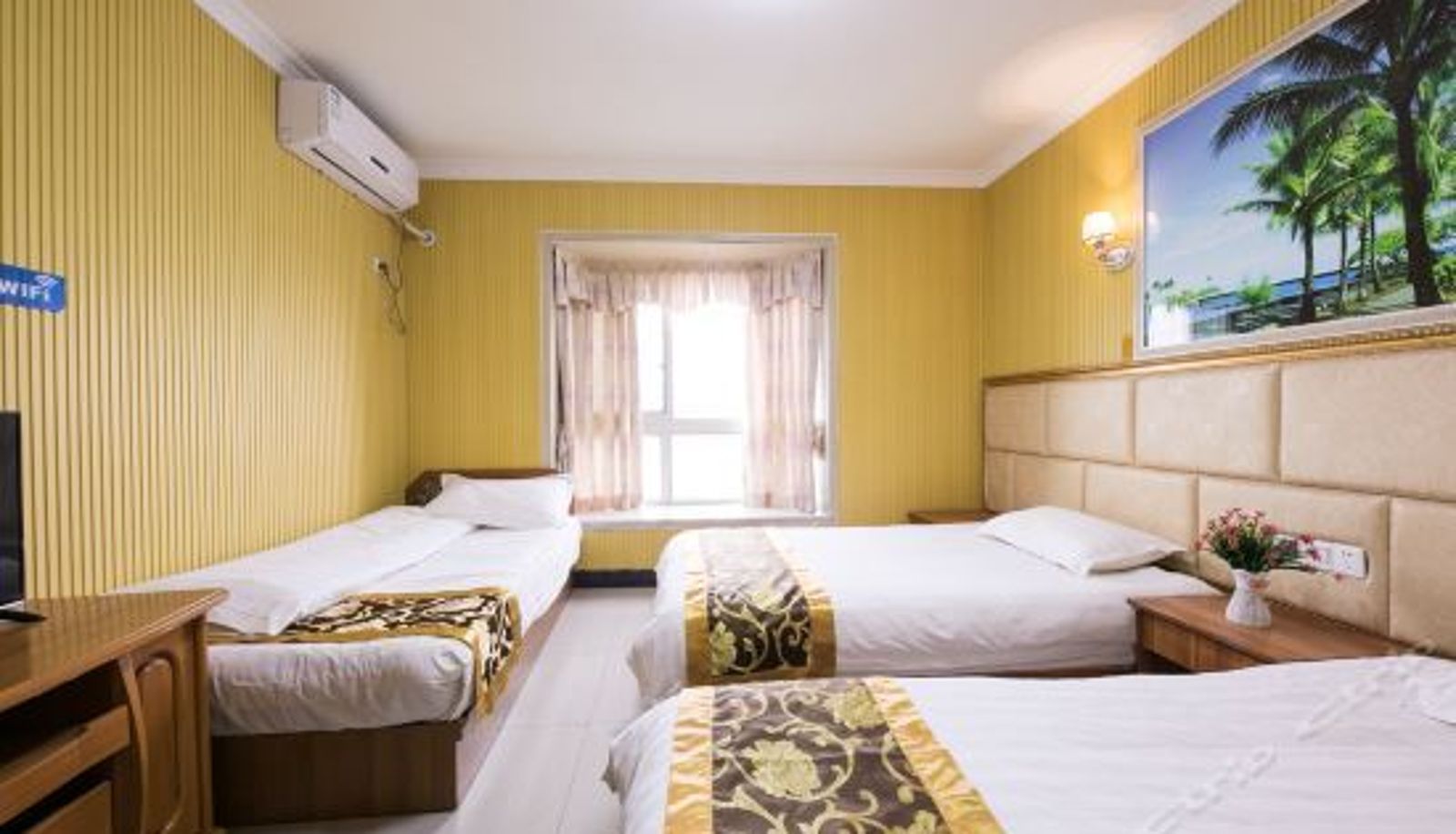 Driepersoonskamer - Hualun Business Hotel
