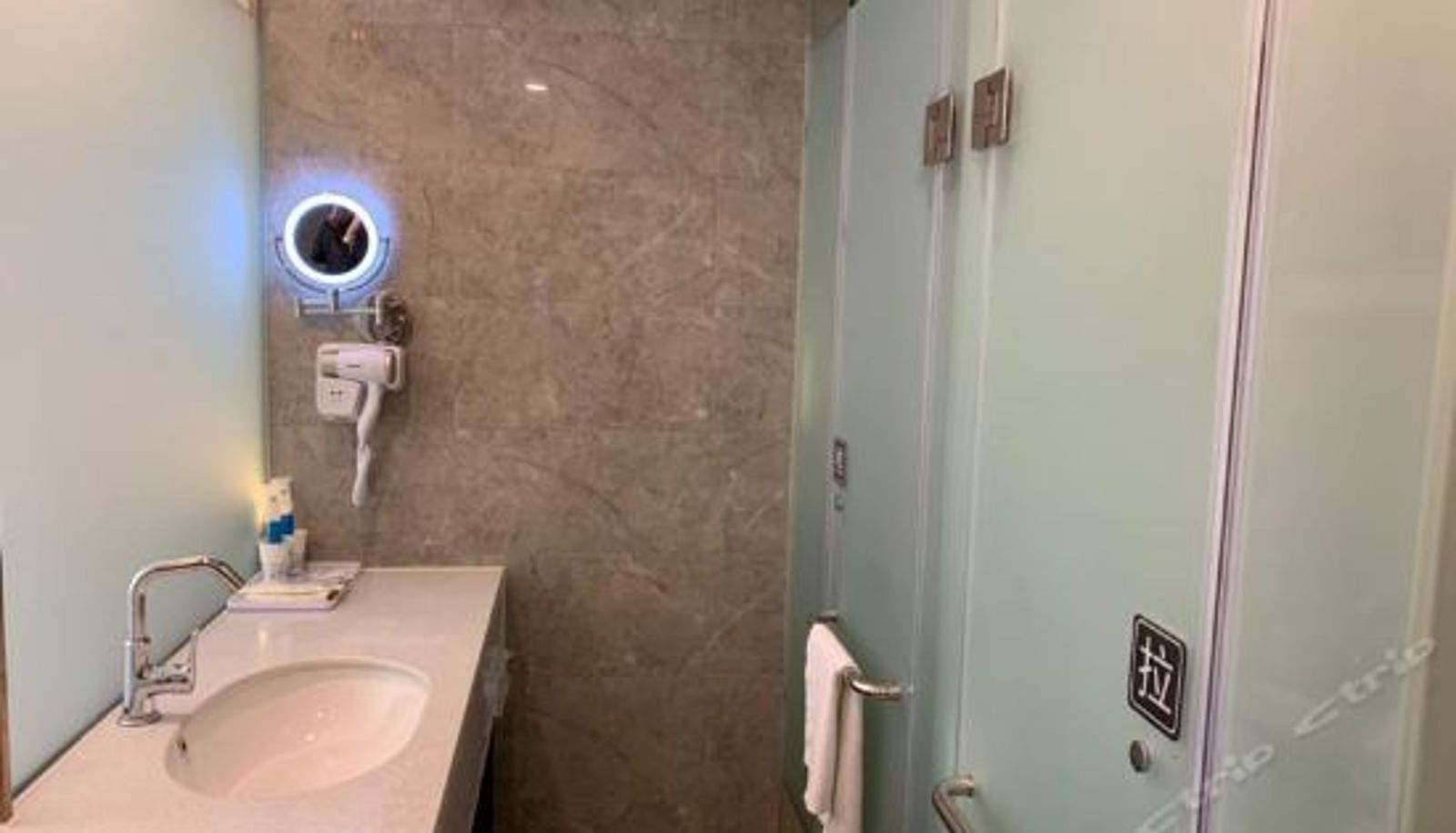 Superior room - 7 Days Inn (Beijing Shijingshan Gucheng Metro Station)