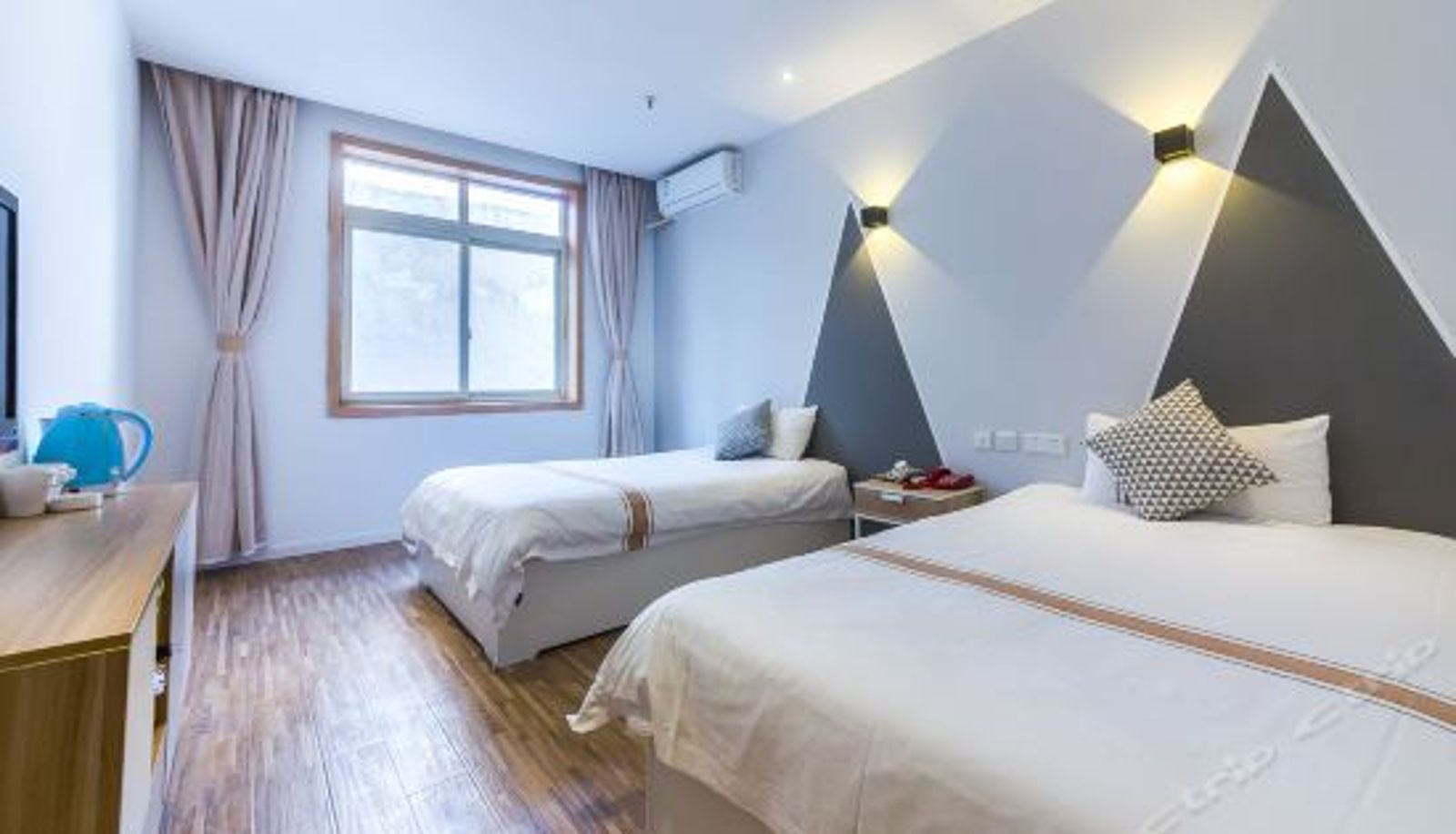 Standardzimmer - Xingqiliu Business Hotel