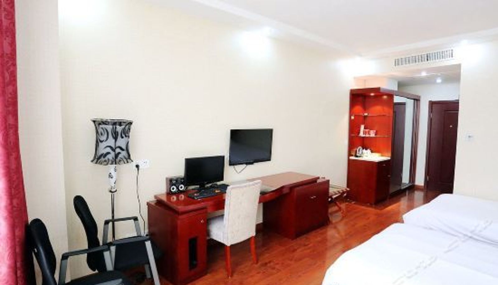 Dreibettzimmer - Dongfu Hotel