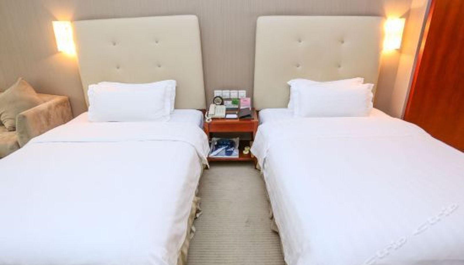 Camera business - Shangde Hotel