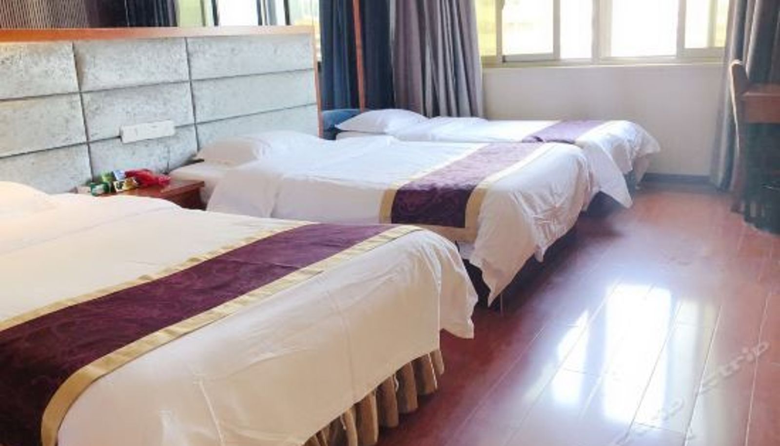 Chambre triple - Chongqing Ximan Hotel