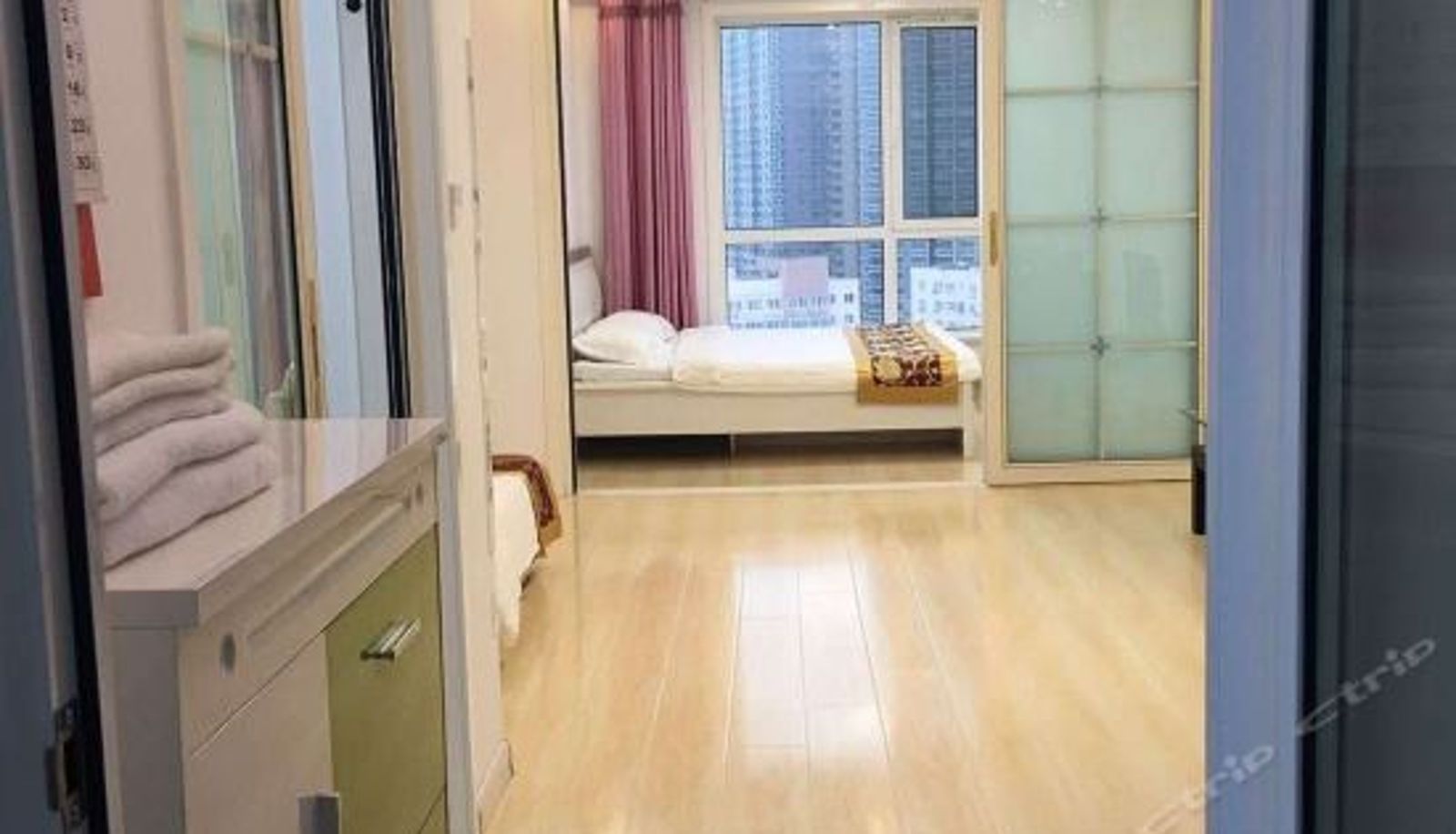 Gezinskamer - Zhanqiao Railway Station Sea-view Apartment
